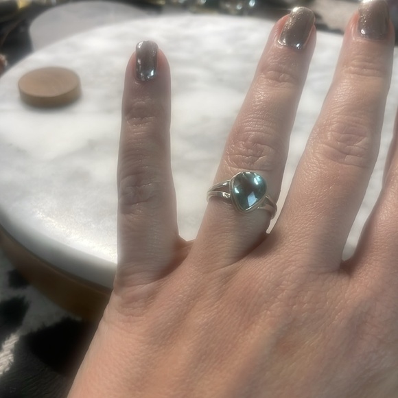 Gorgeous tear drop green amethyst ring in size 7 in 925 sterling silver - Picture 6 of 8